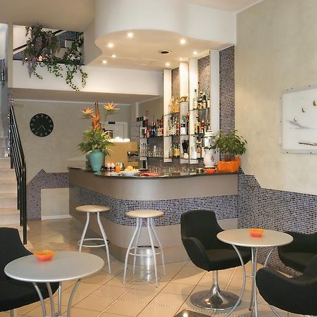 Hotel Villa Rossi Белариа-Игеа Марина Екстериор снимка