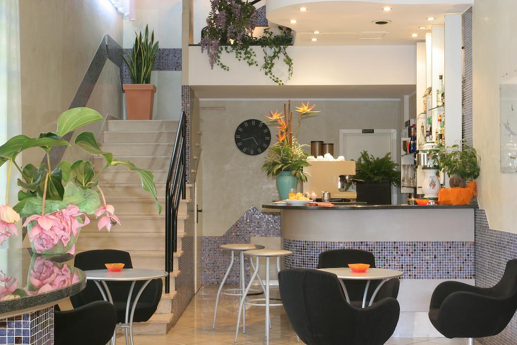 Hotel Villa Rossi Белариа-Игеа Марина Екстериор снимка